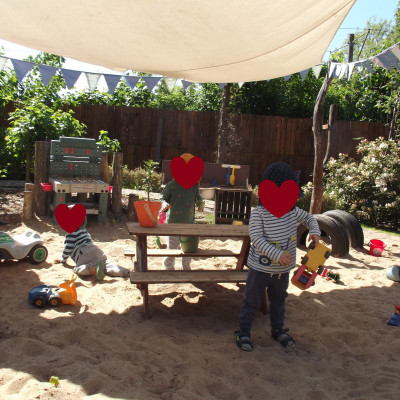 Genug Sandspielzeug für alle